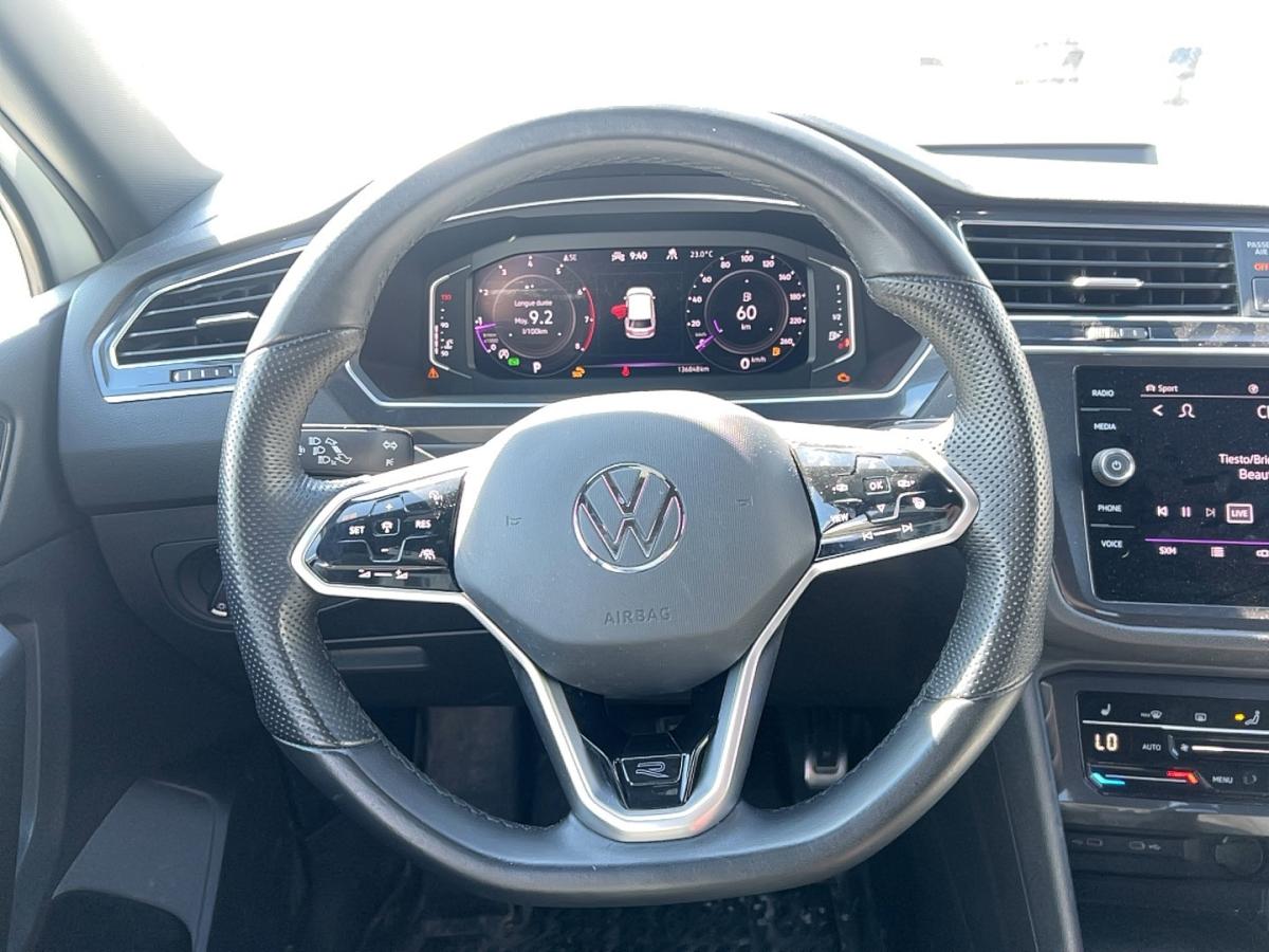 2022 Volkswagen Tiguan - Image 14