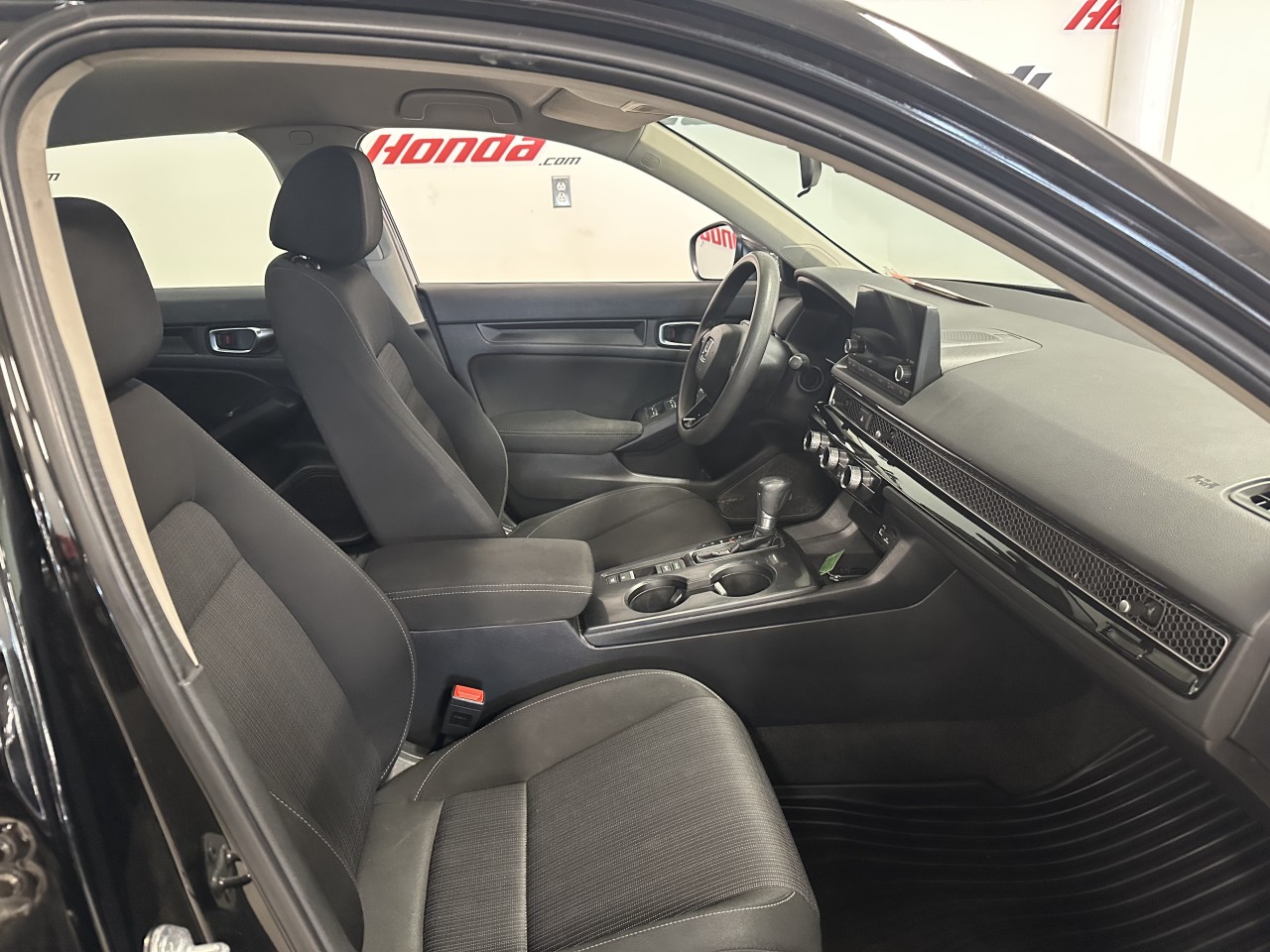 2022 Honda Civic - Image 23
