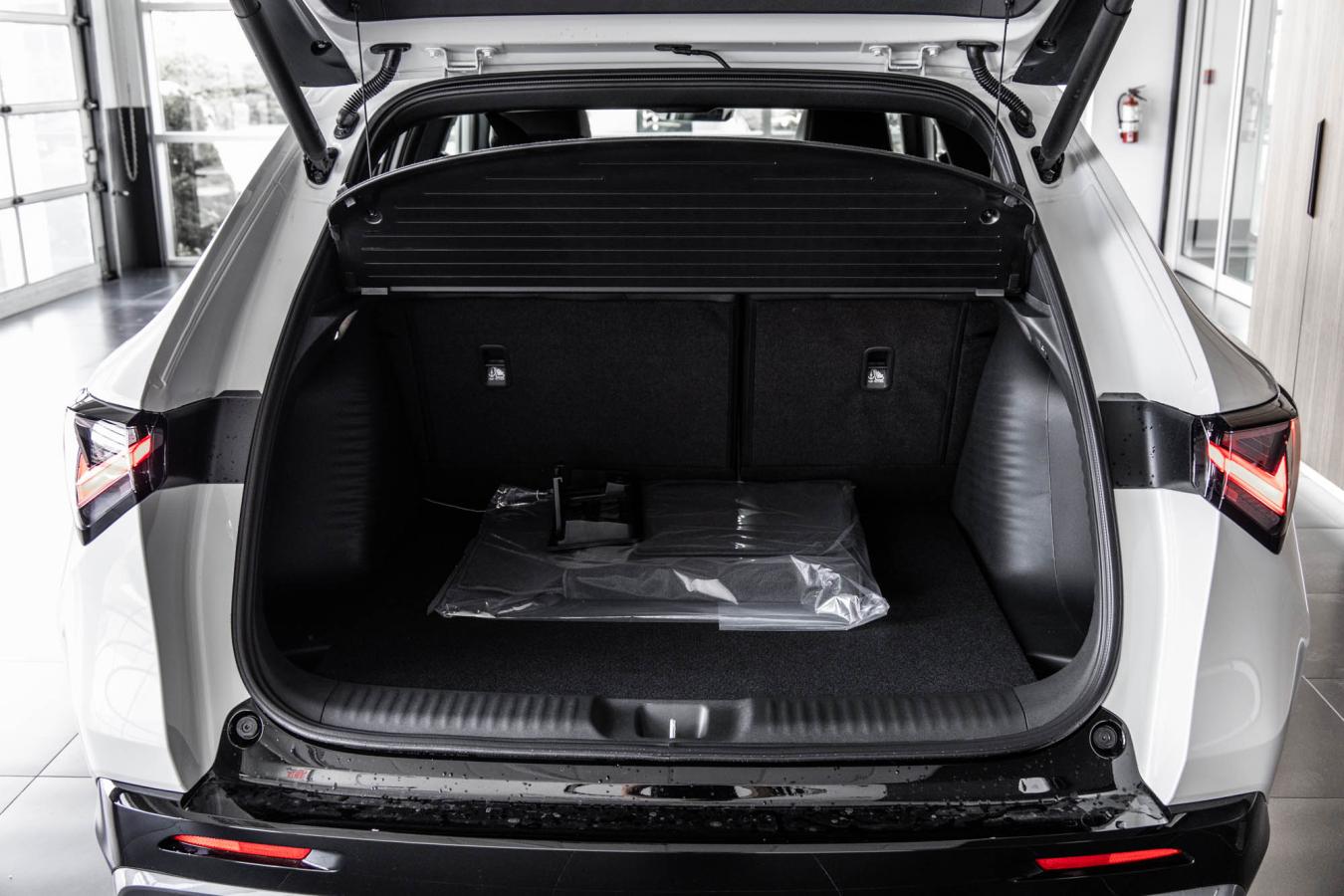 2026 Acura ADX - Image 22