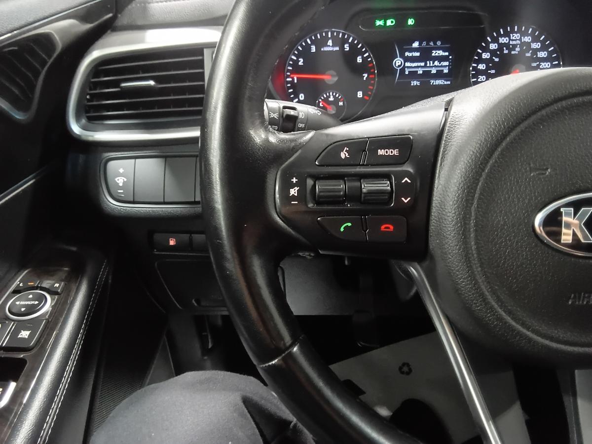 2017 Kia Sorento - Image 22