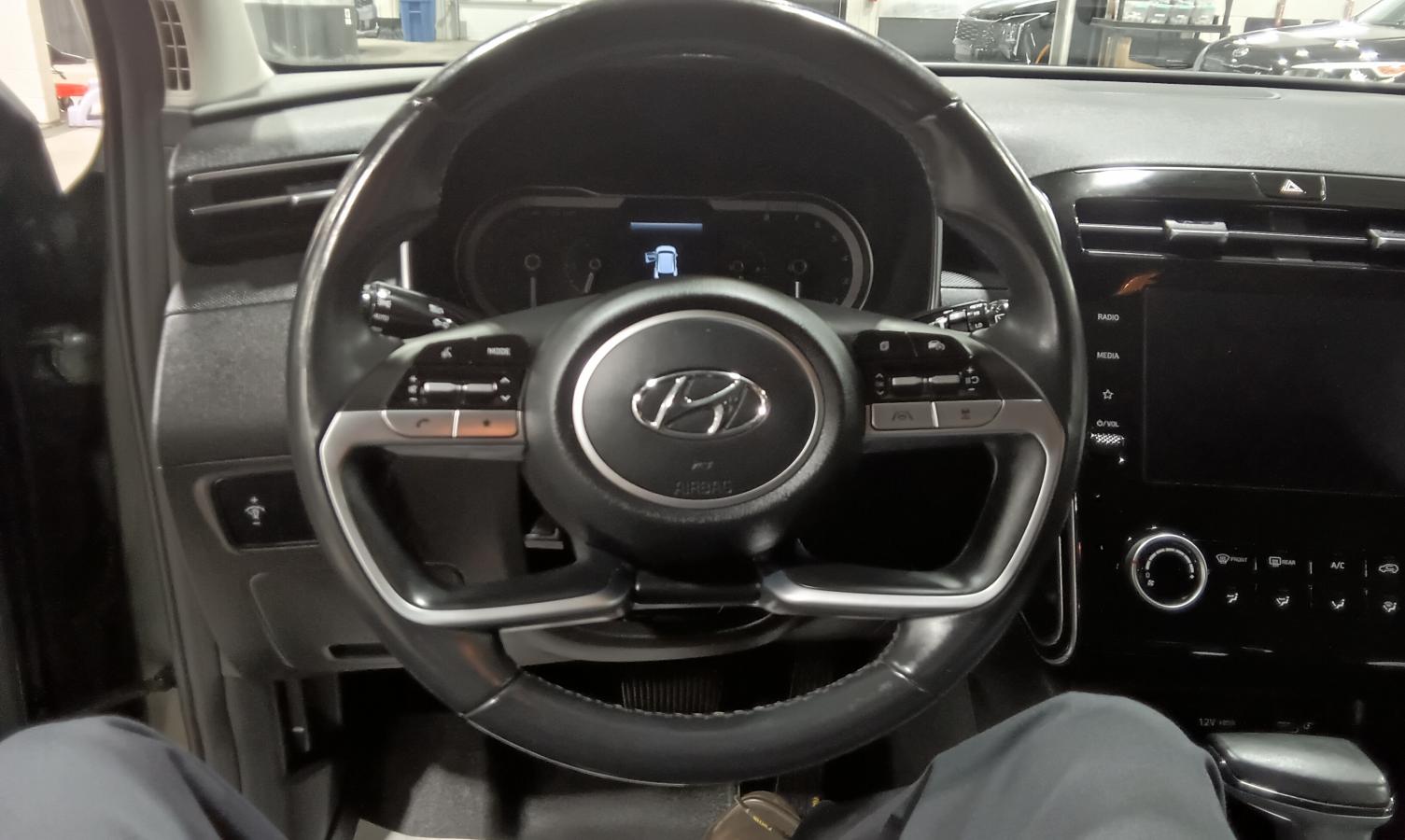 2022 Hyundai Tucson - Image 15