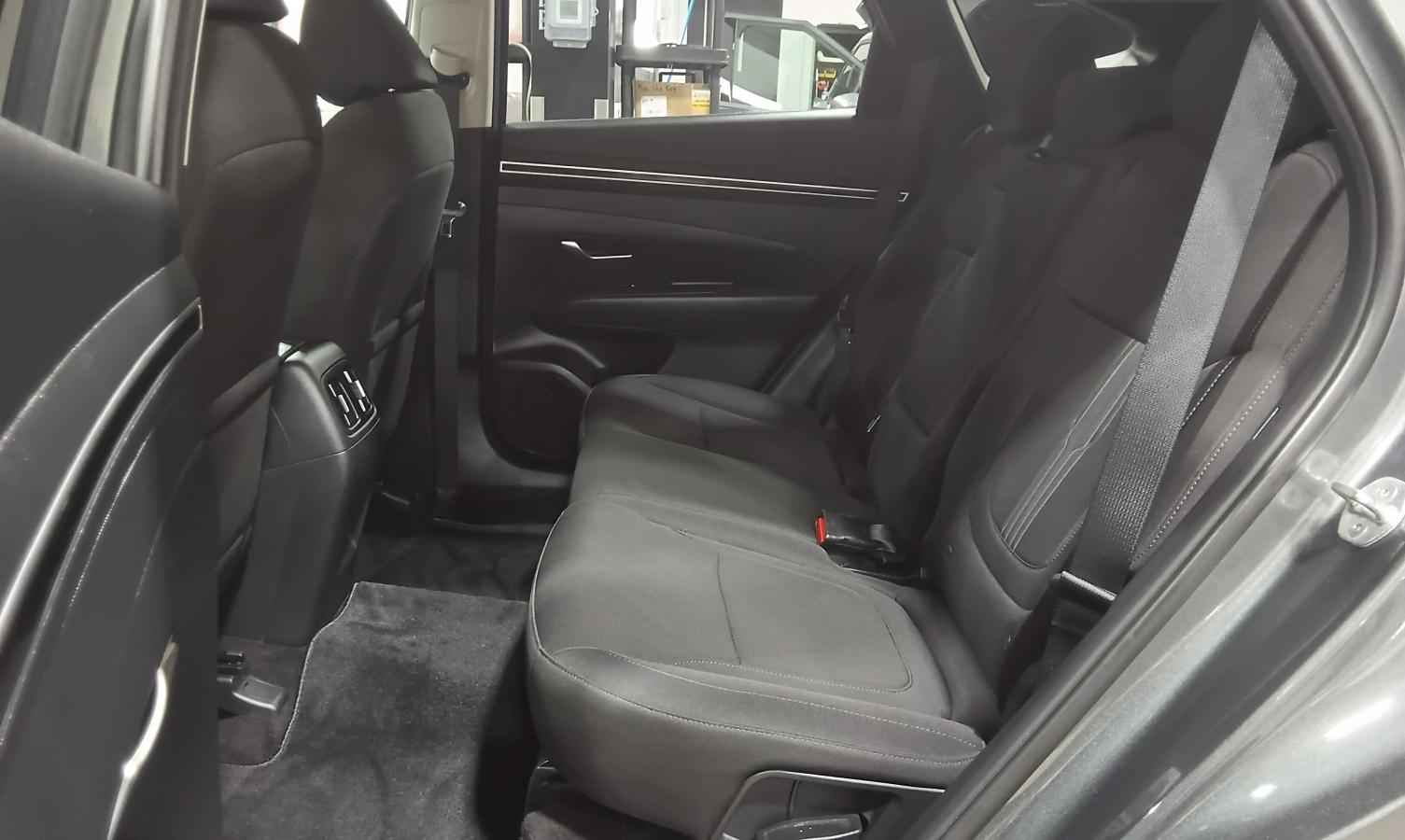 2022 Hyundai Tucson - Image 24