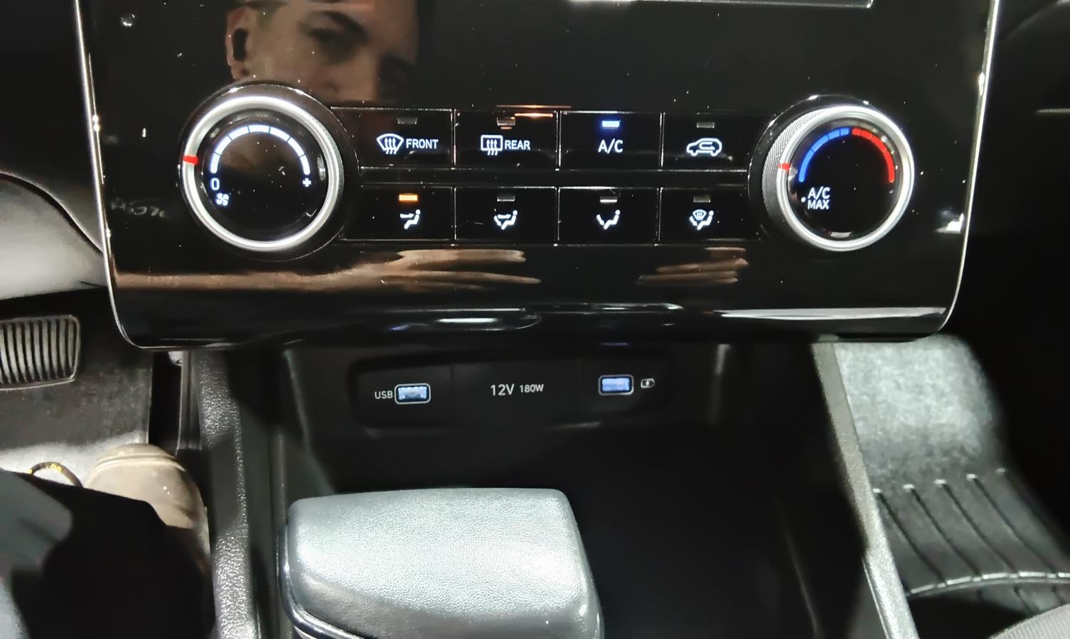 2022 Hyundai Tucson - Image 30