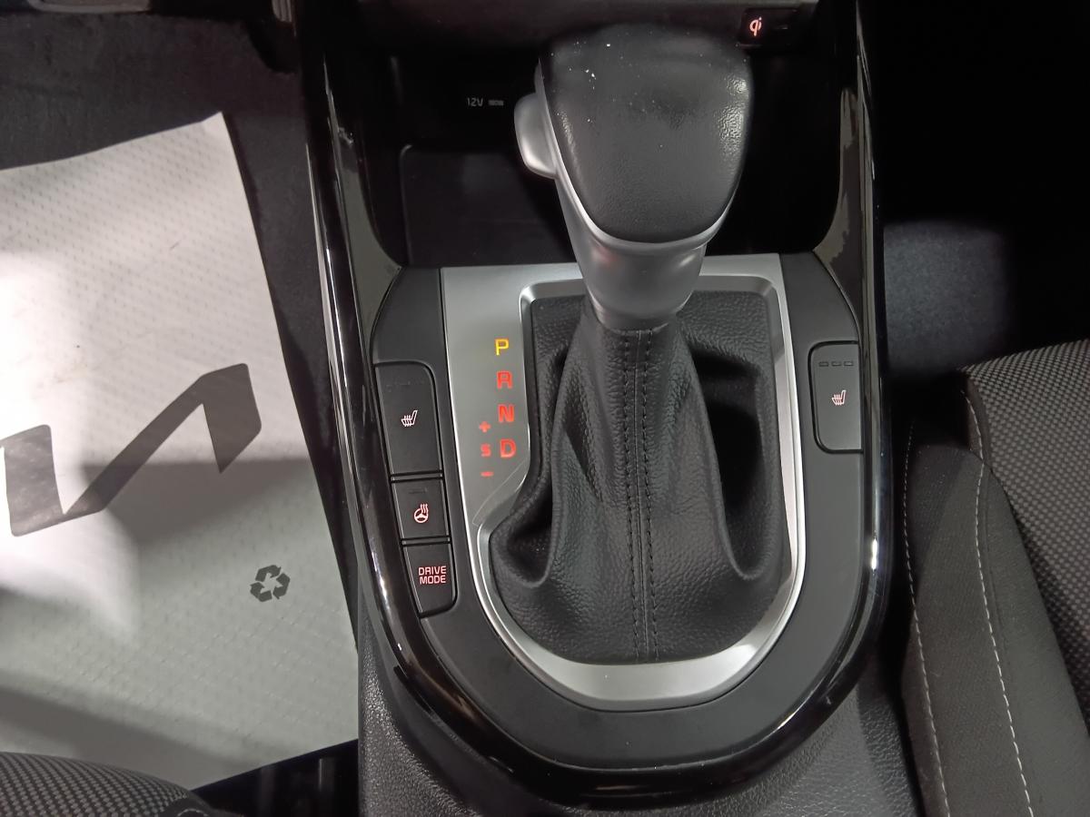 2023 Kia Forte - Image 19
