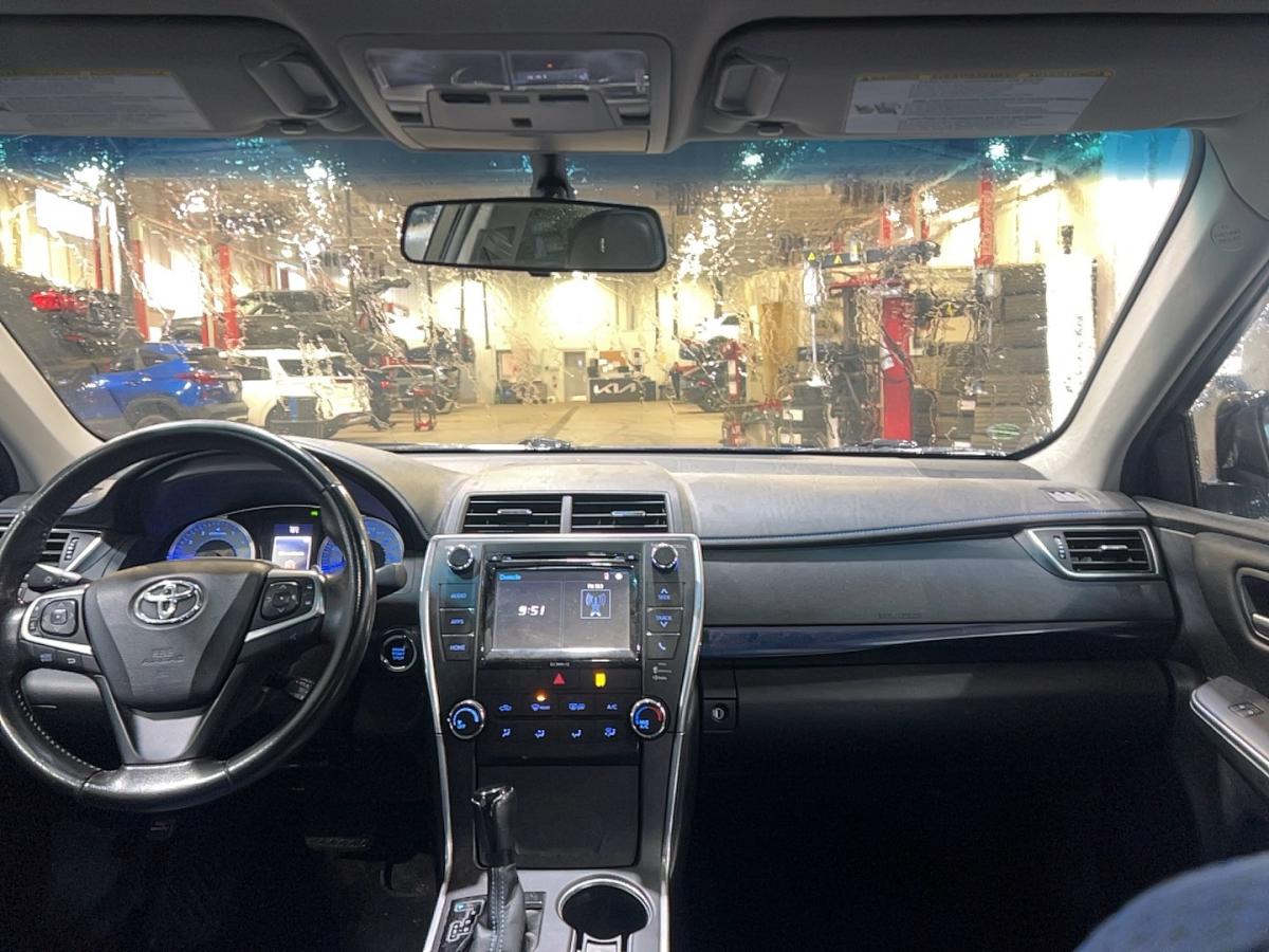 2016 Toyota Camry - Image 10