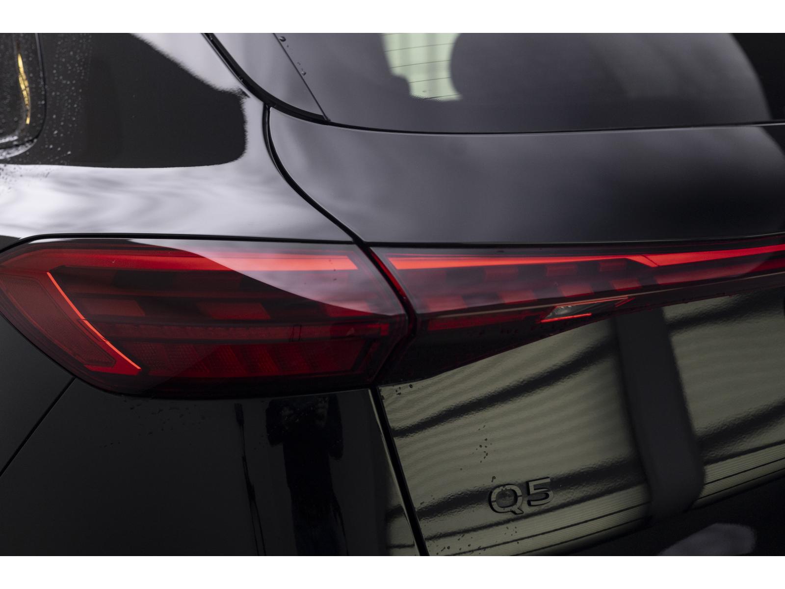 2025 Audi Q5 - Image 10