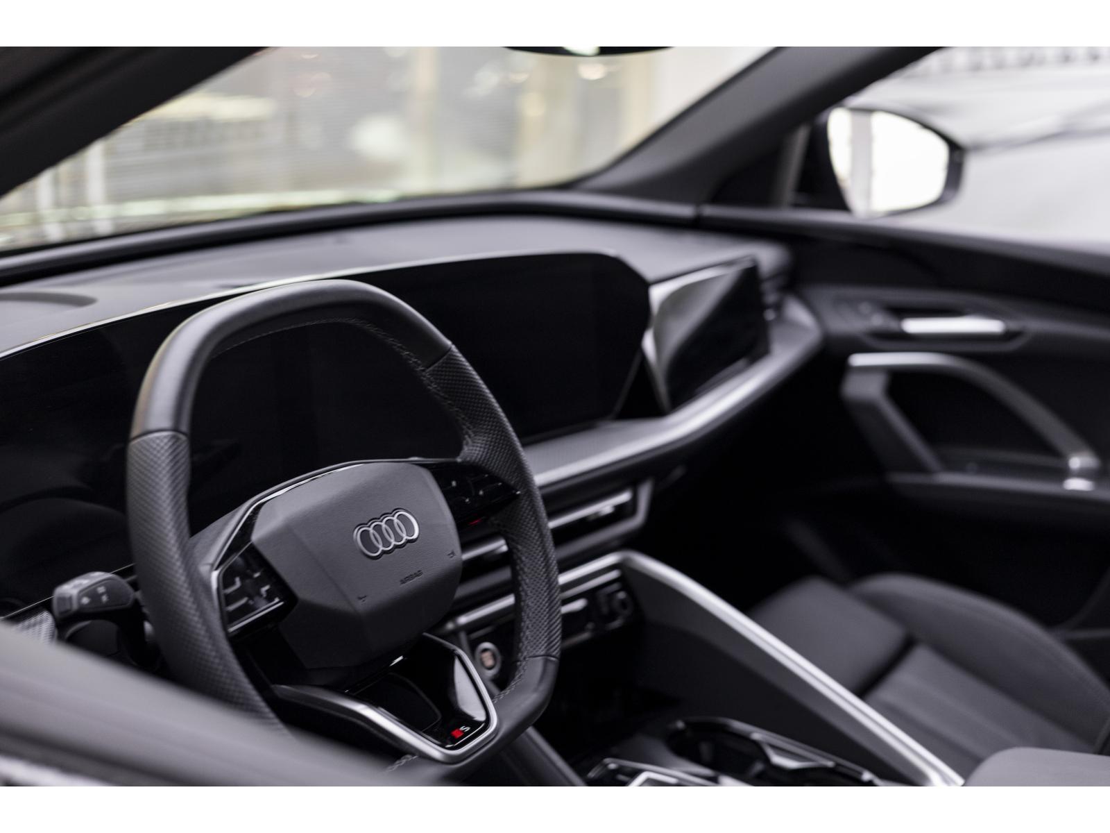 2025 Audi Q5 - Image 17