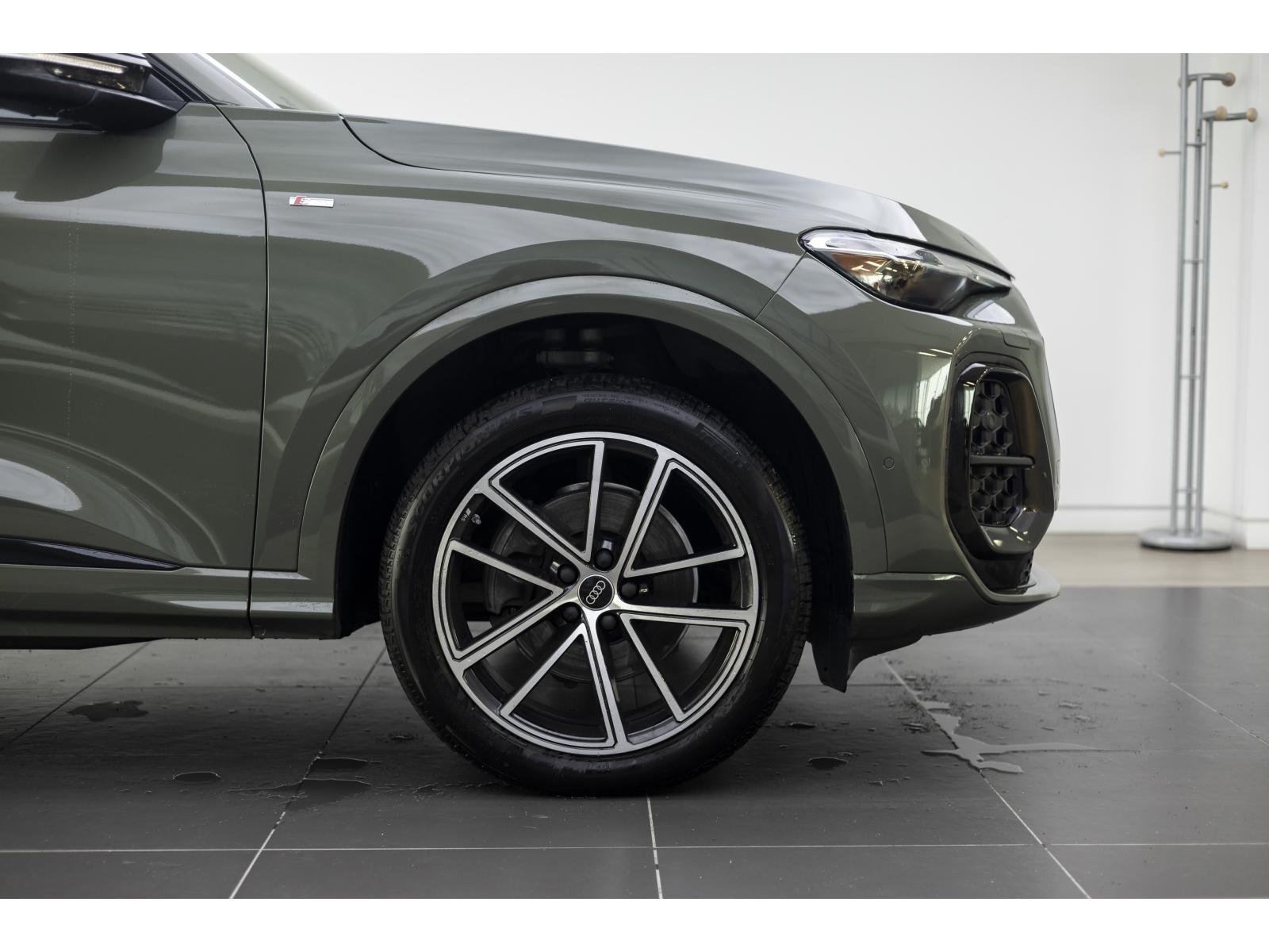 2025 Audi Q5 - Image 5