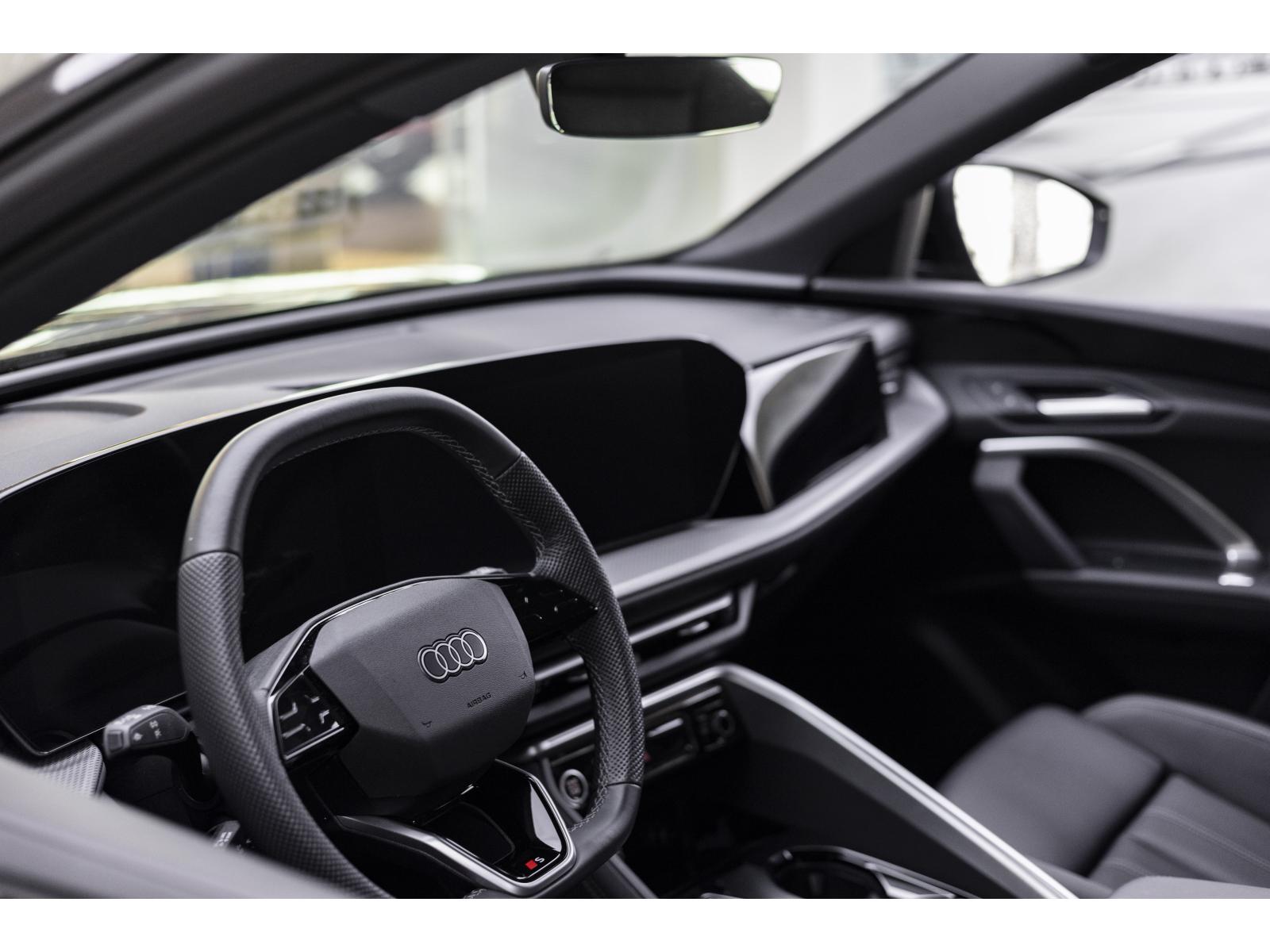2025 Audi Q5 - Image 17