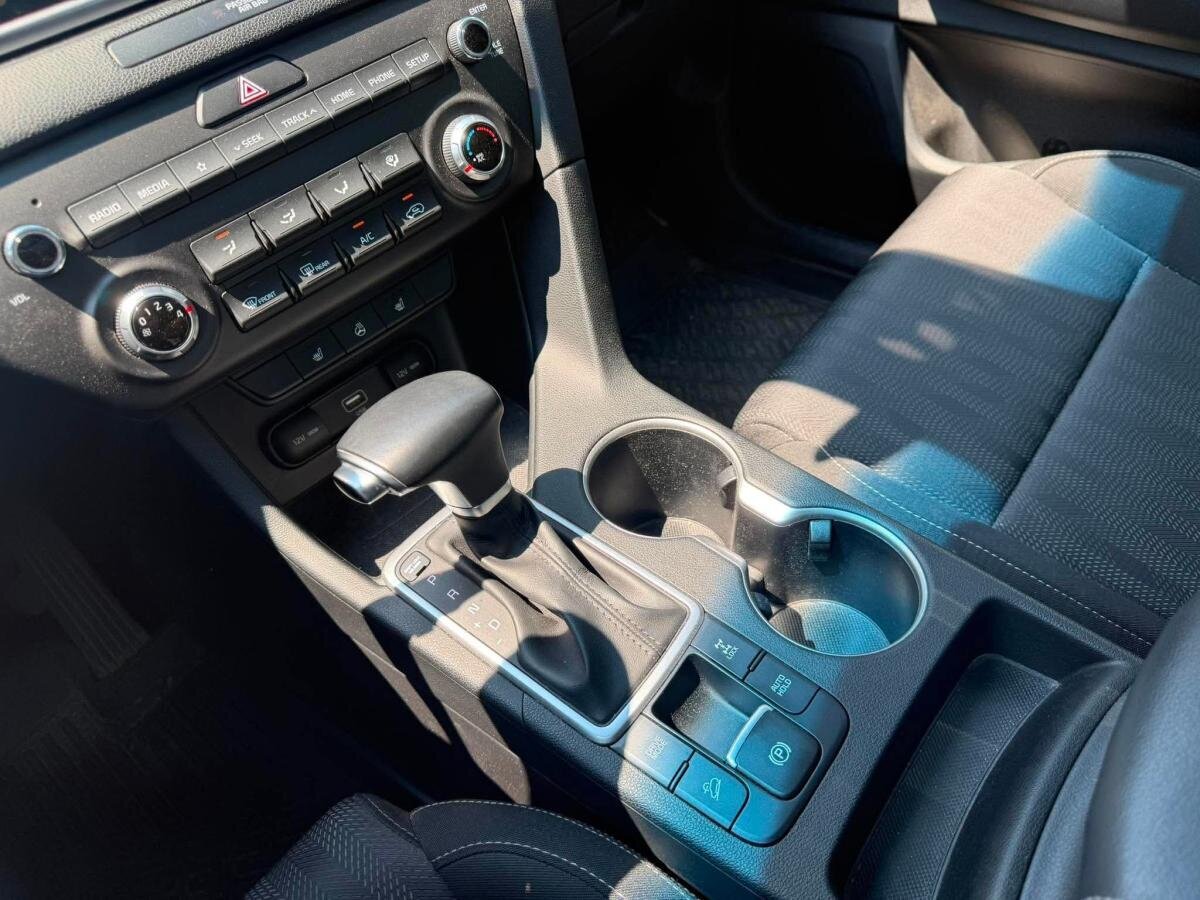 2021 Kia Sportage - Image 14