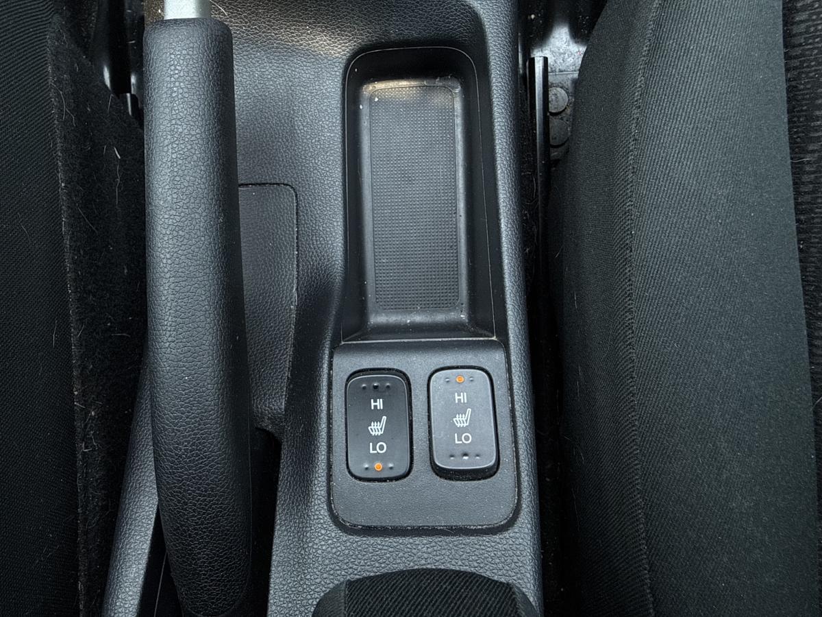 2017 Honda Fit - Image 18