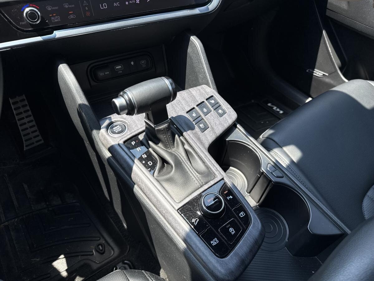 2023 Kia Sportage - Image 19