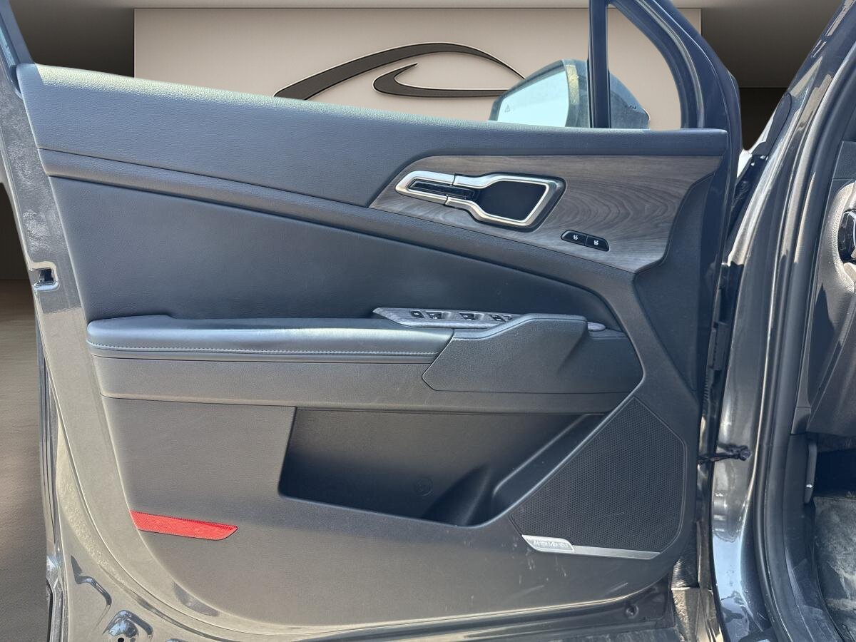 2023 Kia Sportage - Image 20
