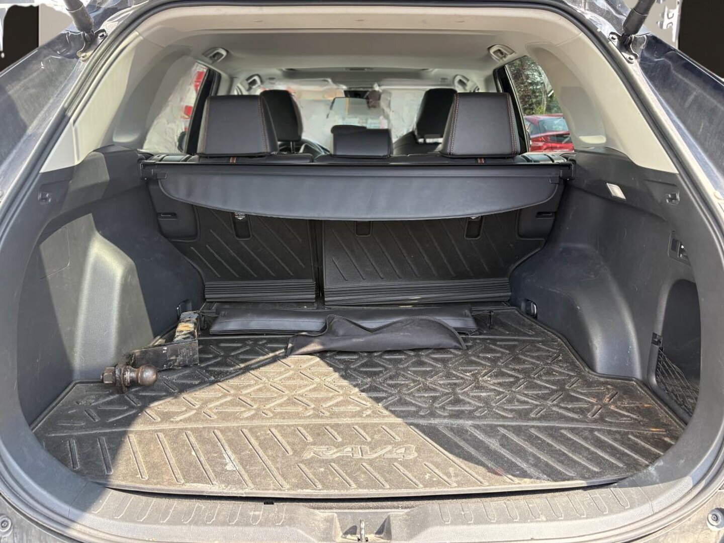 2024 Toyota RAV4 - Image 7