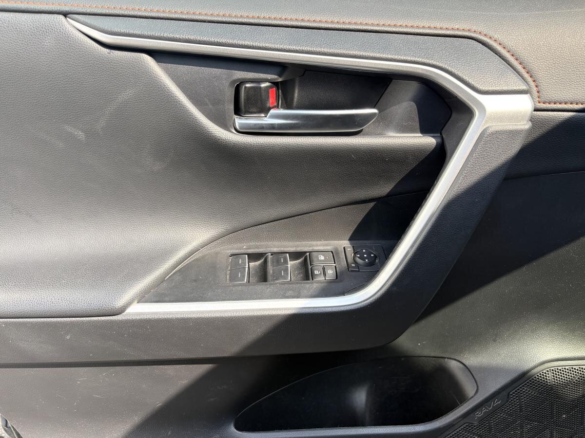 2024 Toyota RAV4 - Image 21