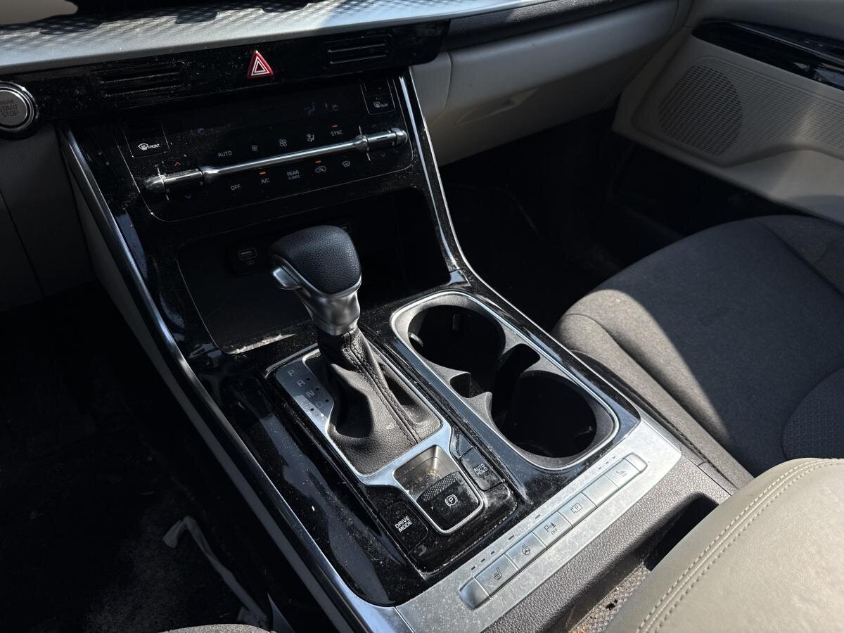 2022 Kia Carnival - Image 20