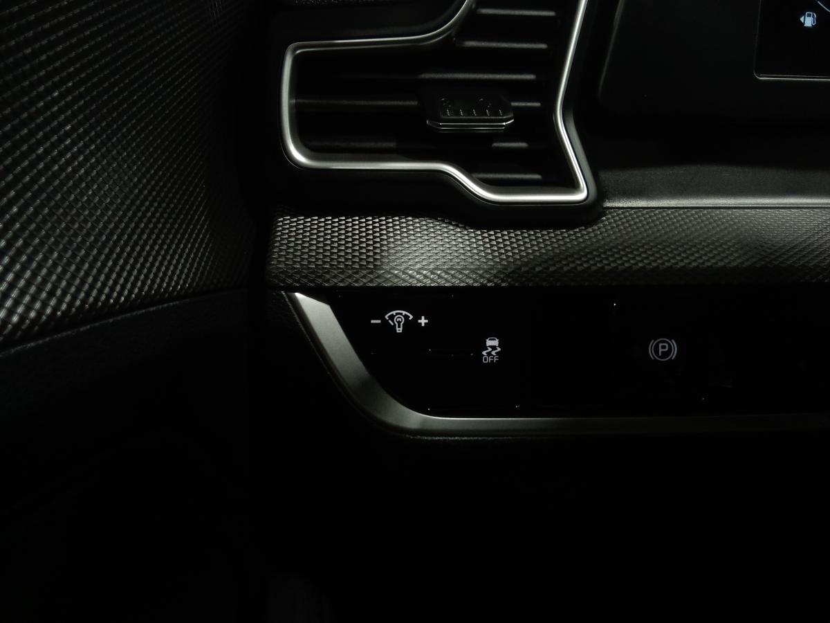 2023 Kia Sportage - Image 26