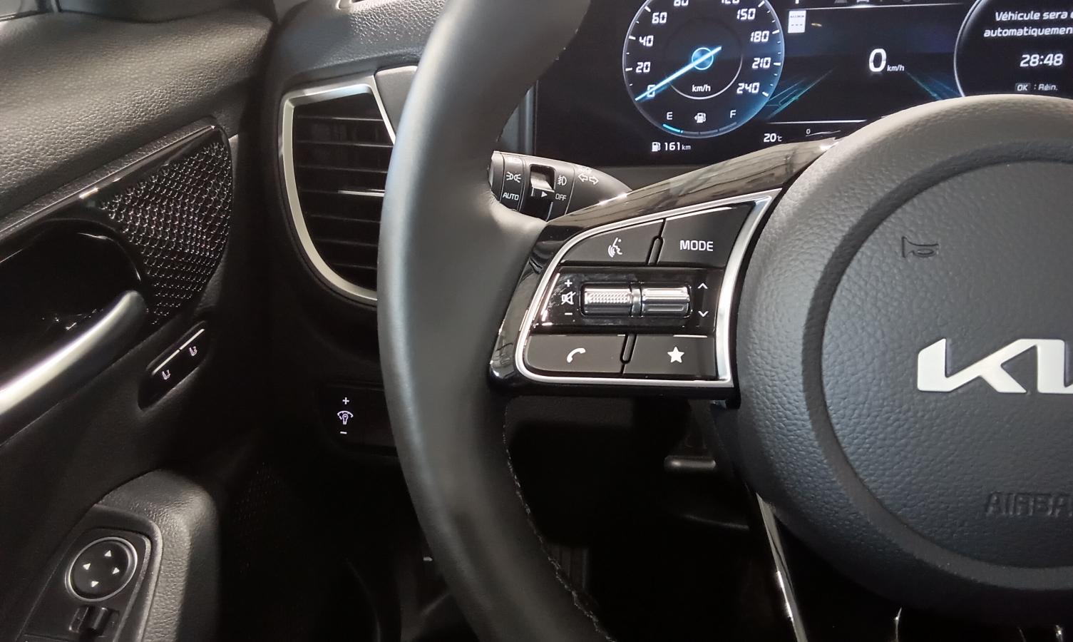 2026 Kia Seltos - Image 32