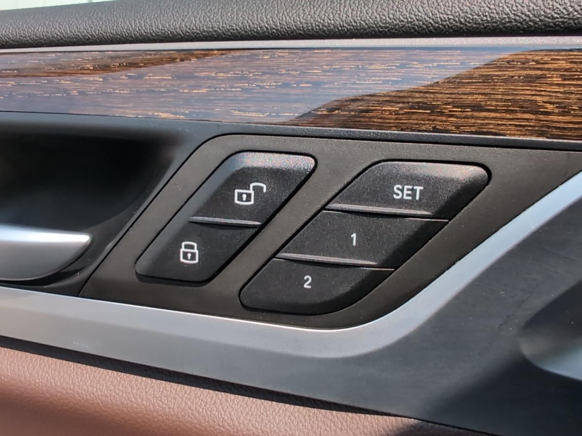 2020 BMW X3 - Image 25
