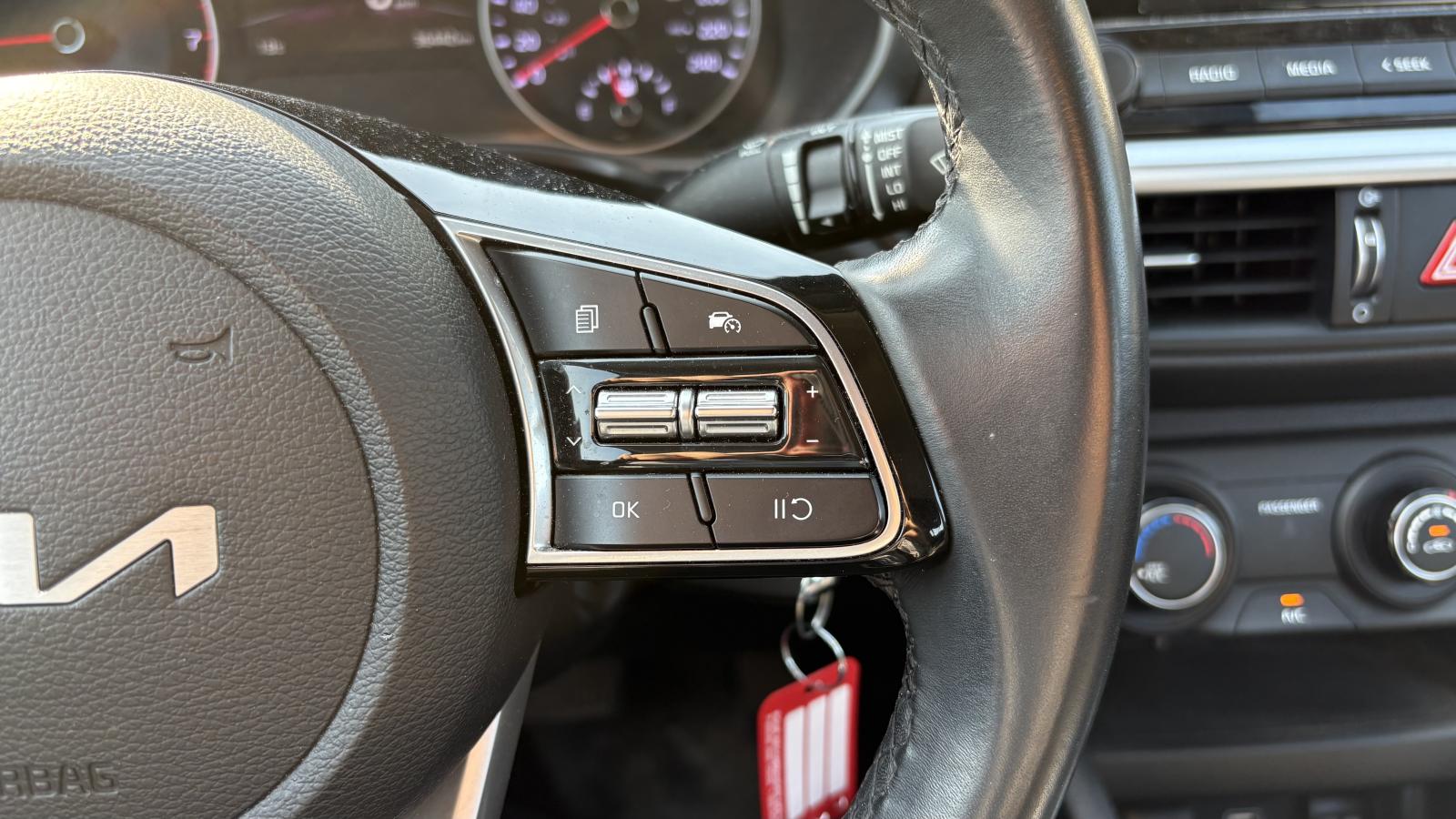 2023 Kia Forte - Image 15
