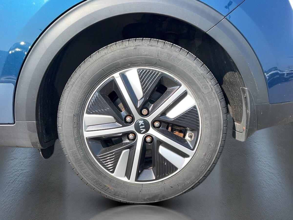 2020 Kia Niro - Image 5