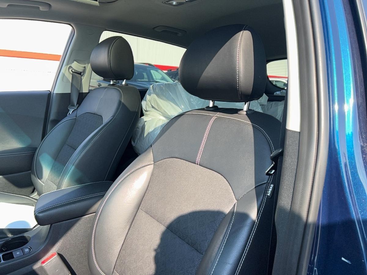 2020 Kia Niro - Image 13