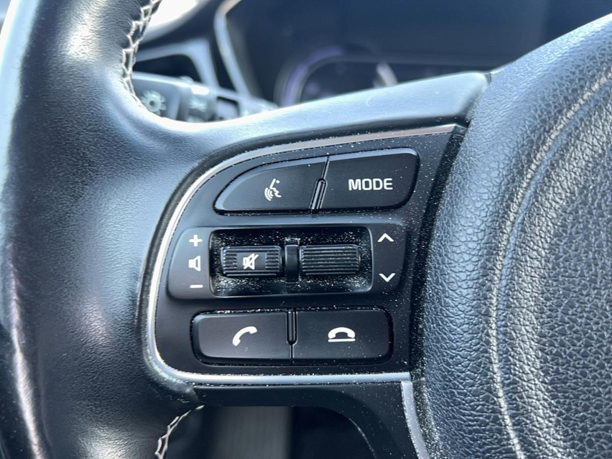 2021 Kia Niro - Image 17