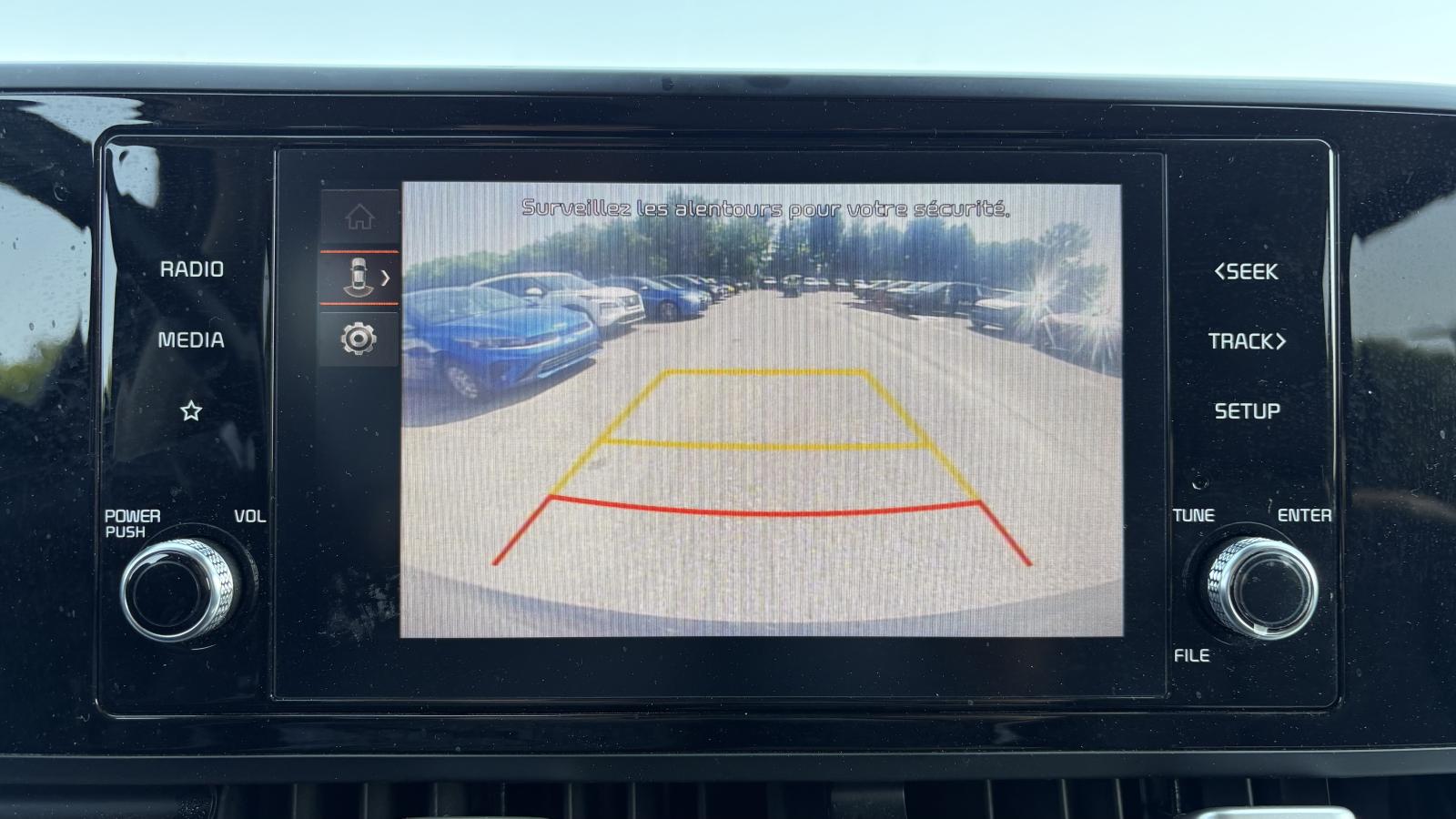 2023 Kia Carnival - Image 19