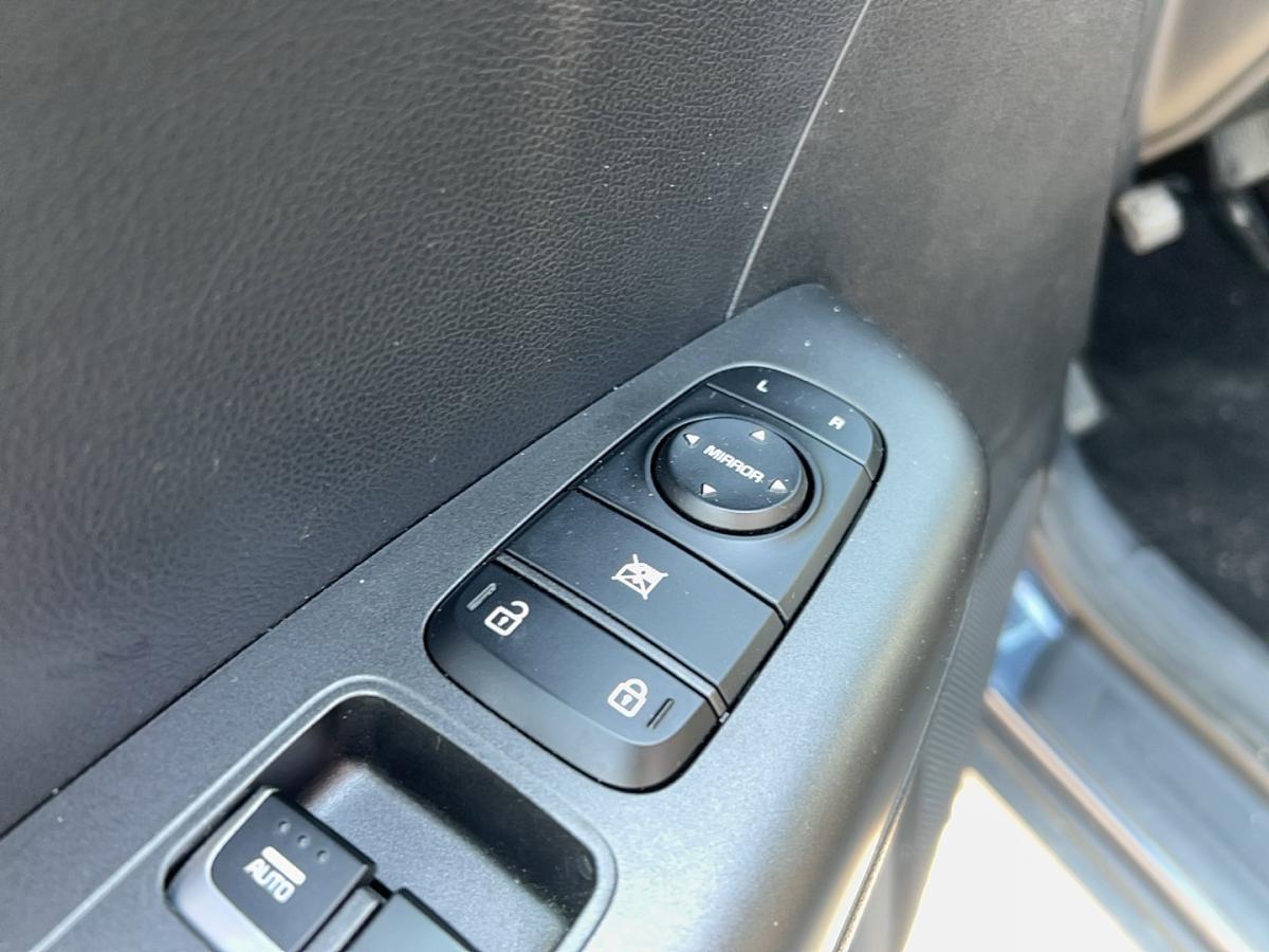 2021 Kia Sportage - Image 10