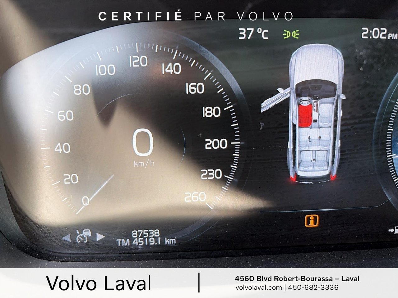 2022 Volvo XC90 - Image 8