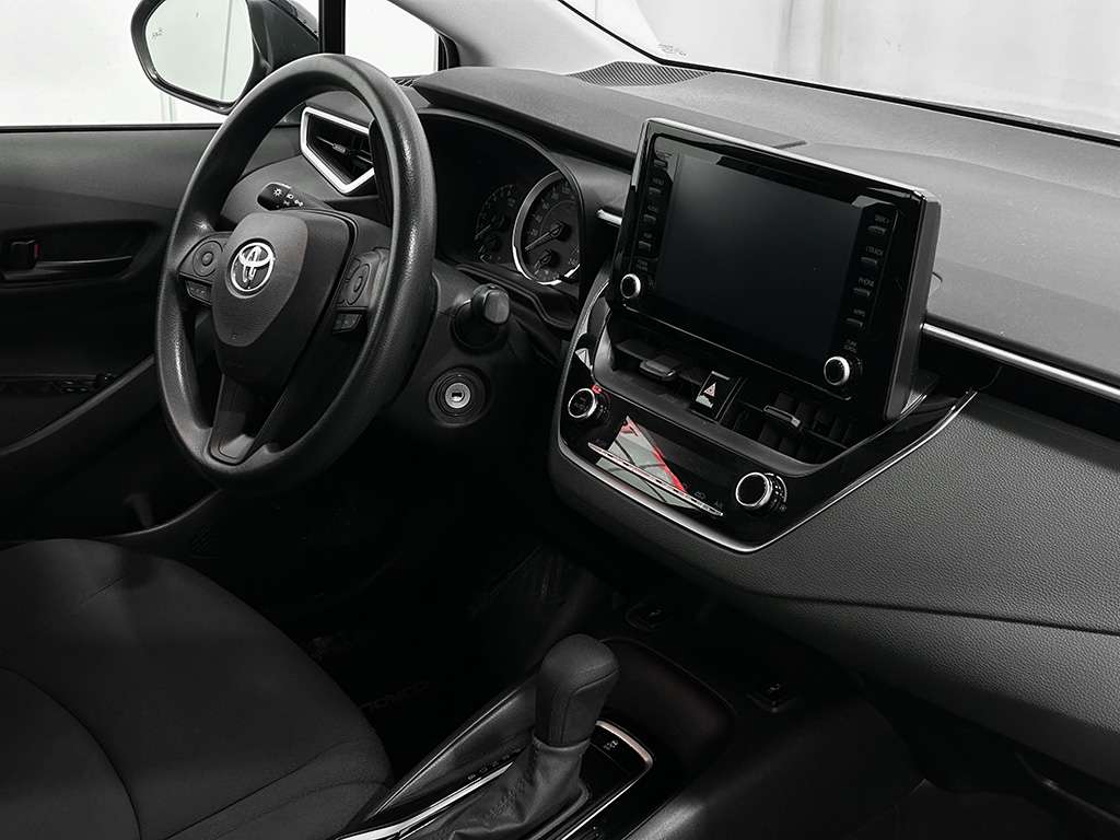 2022 Toyota Corolla - Image 19