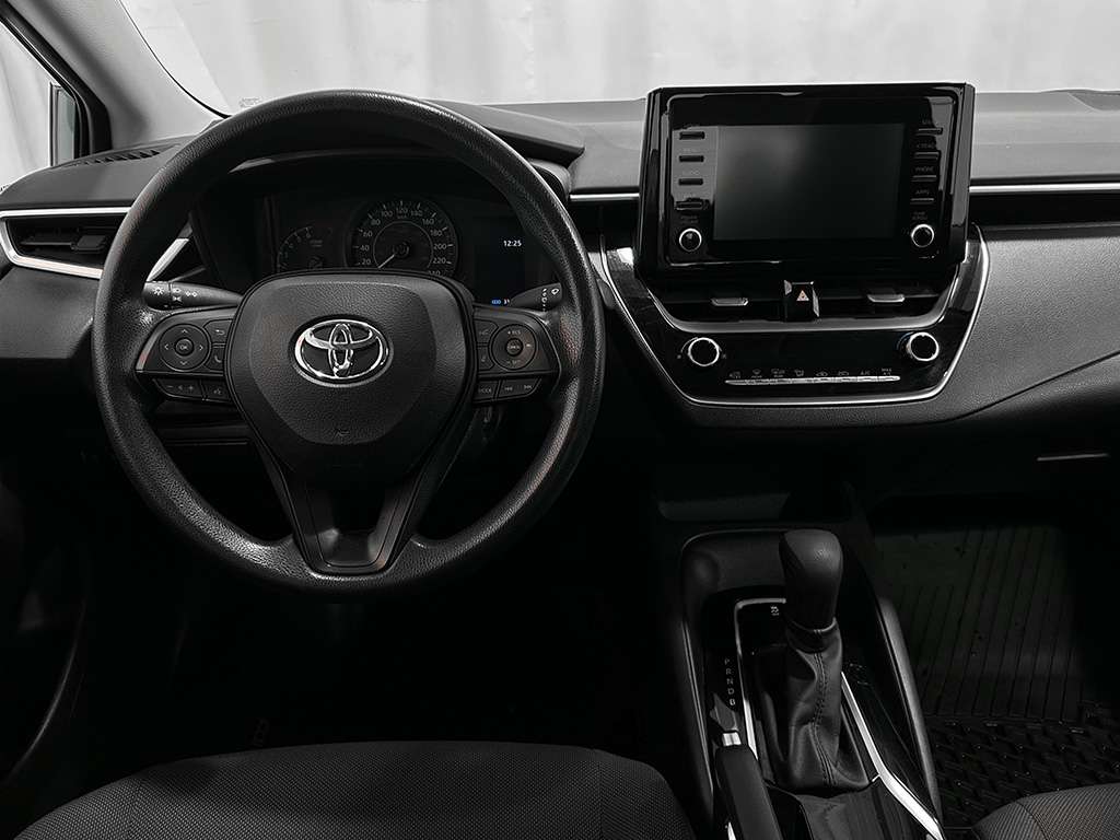2022 Toyota Corolla - Image 18