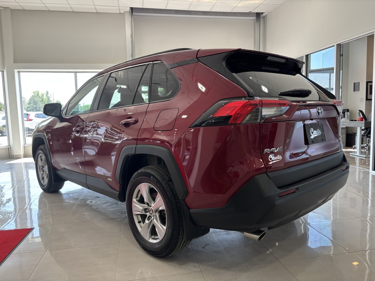 2022 Toyota RAV4 - Image 7