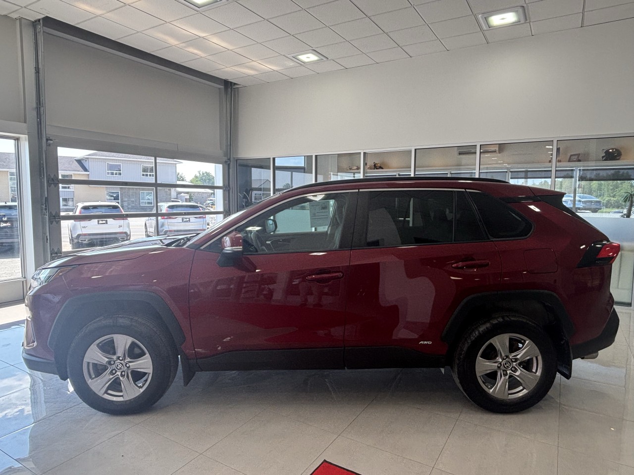 2022 Toyota RAV4 - Image 8