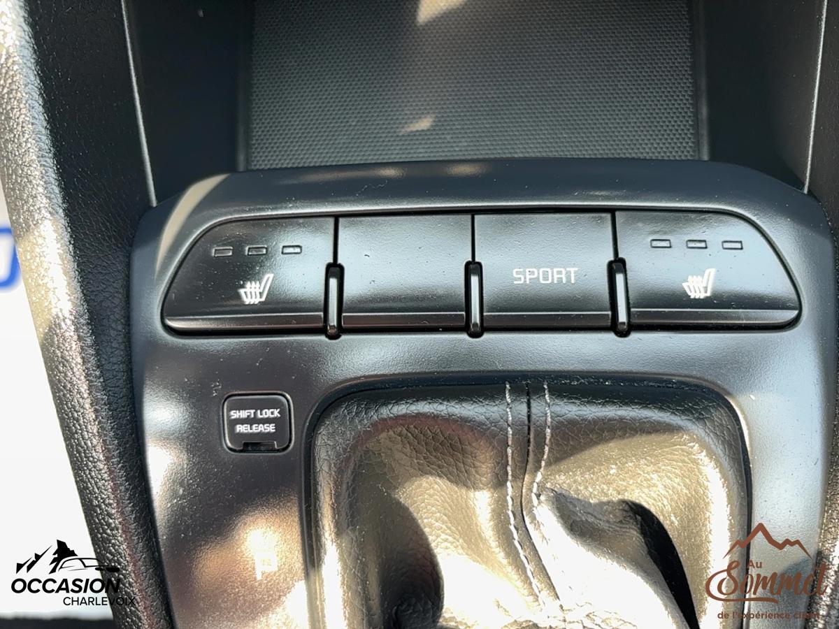 2022 Kia Rio5 - Image 13