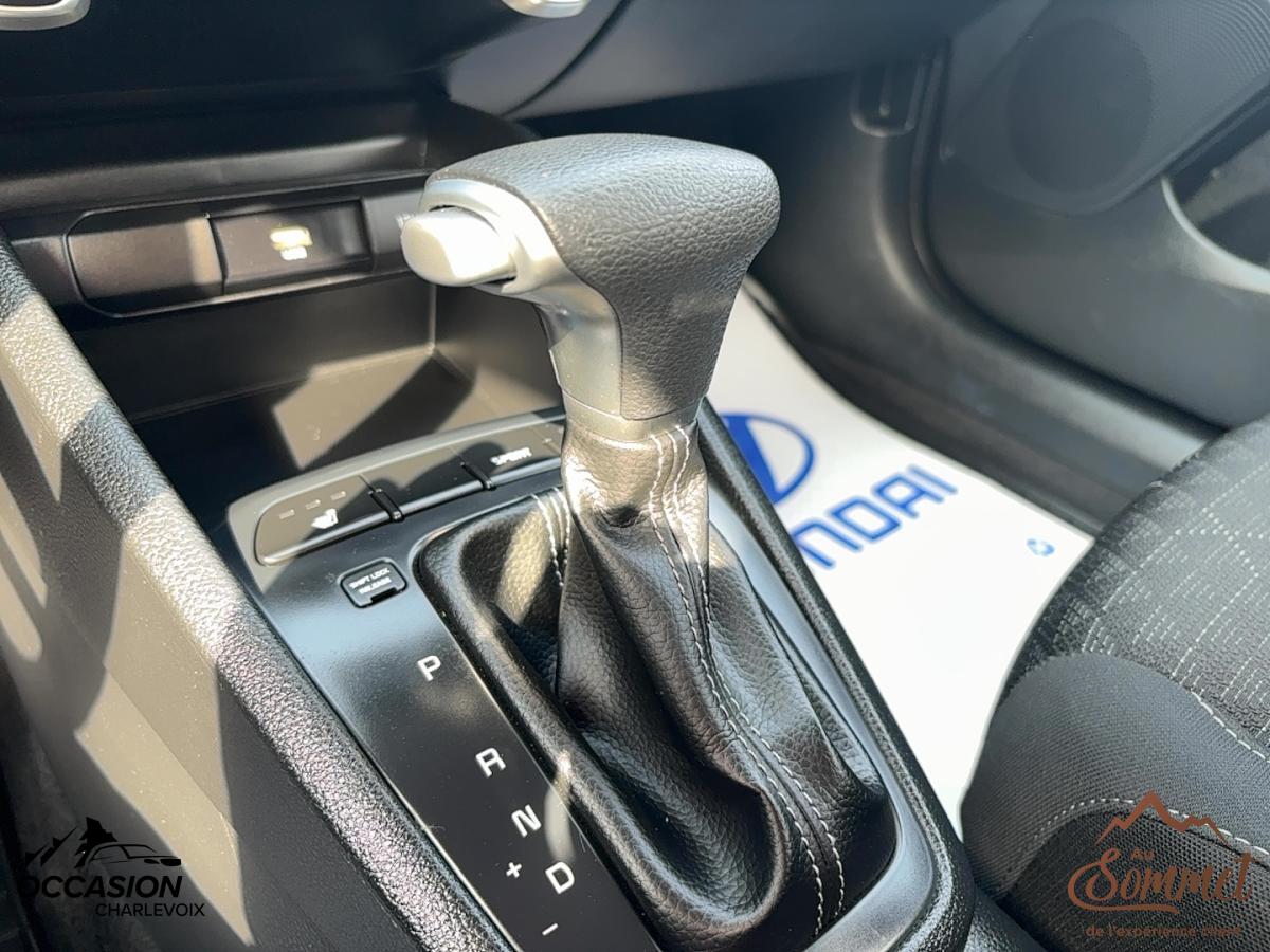 2022 Kia Rio5 - Image 14