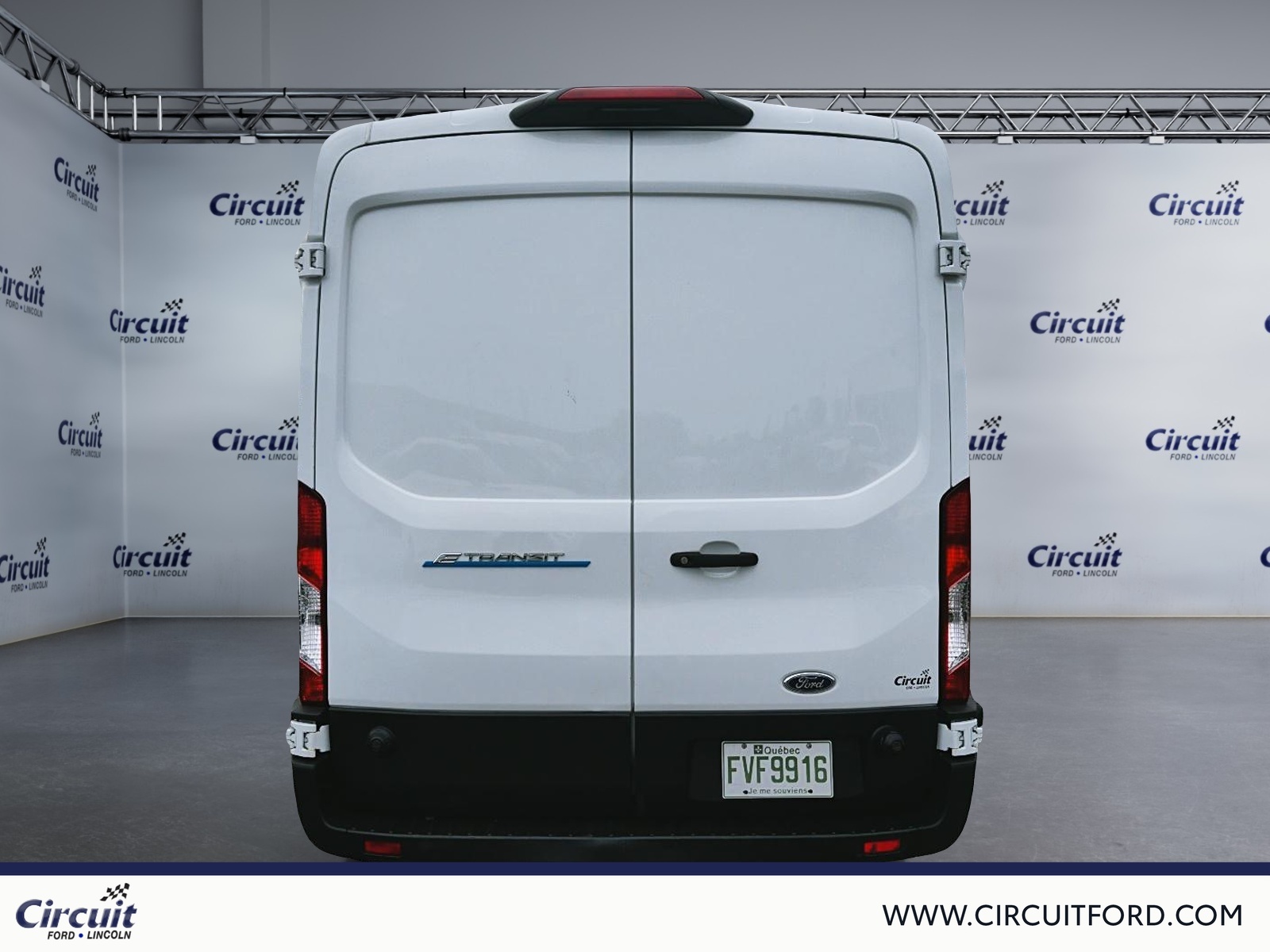 2022 Ford  - Image 4