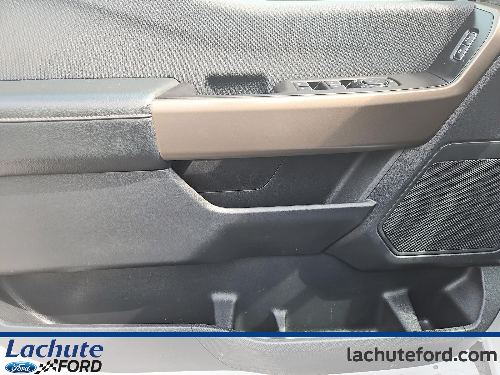 2024 Ford F-150 - Image 12