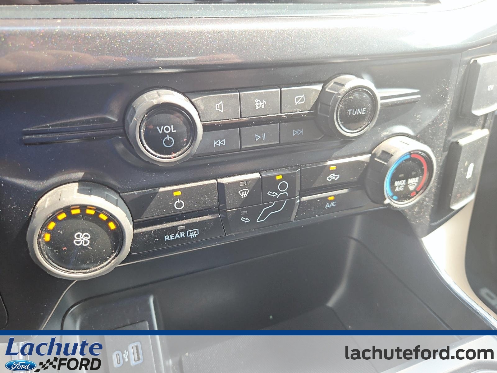2024 Ford F-150 - Image 21