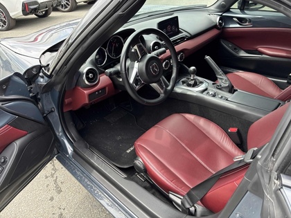 2021 Mazda MX-5 - Image 7