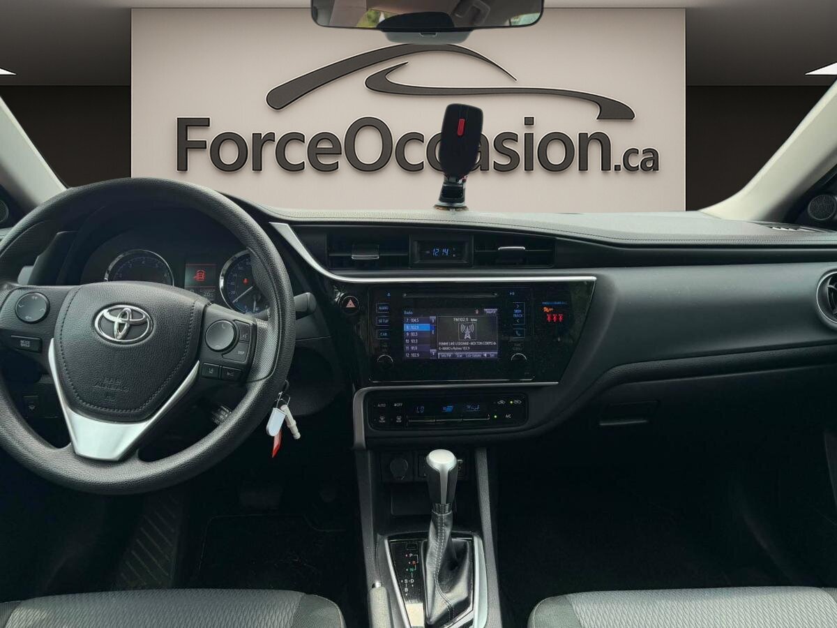 2019 Toyota Corolla - Image 5
