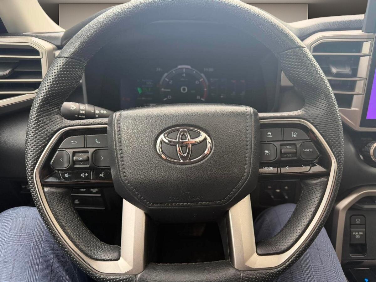 2023 Toyota Tundra Hybrid - Image 13