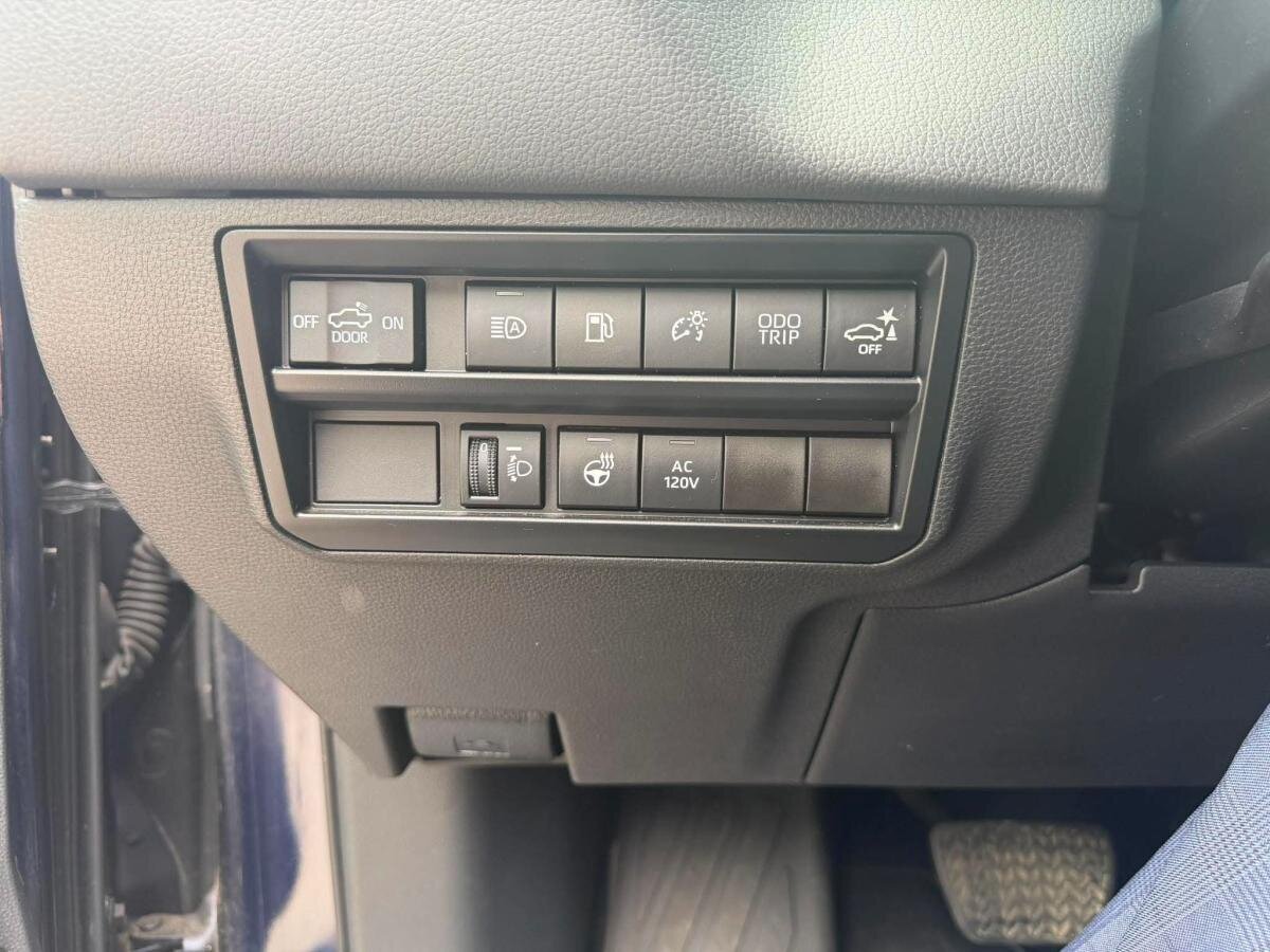 2023 Toyota Tundra Hybrid - Image 17