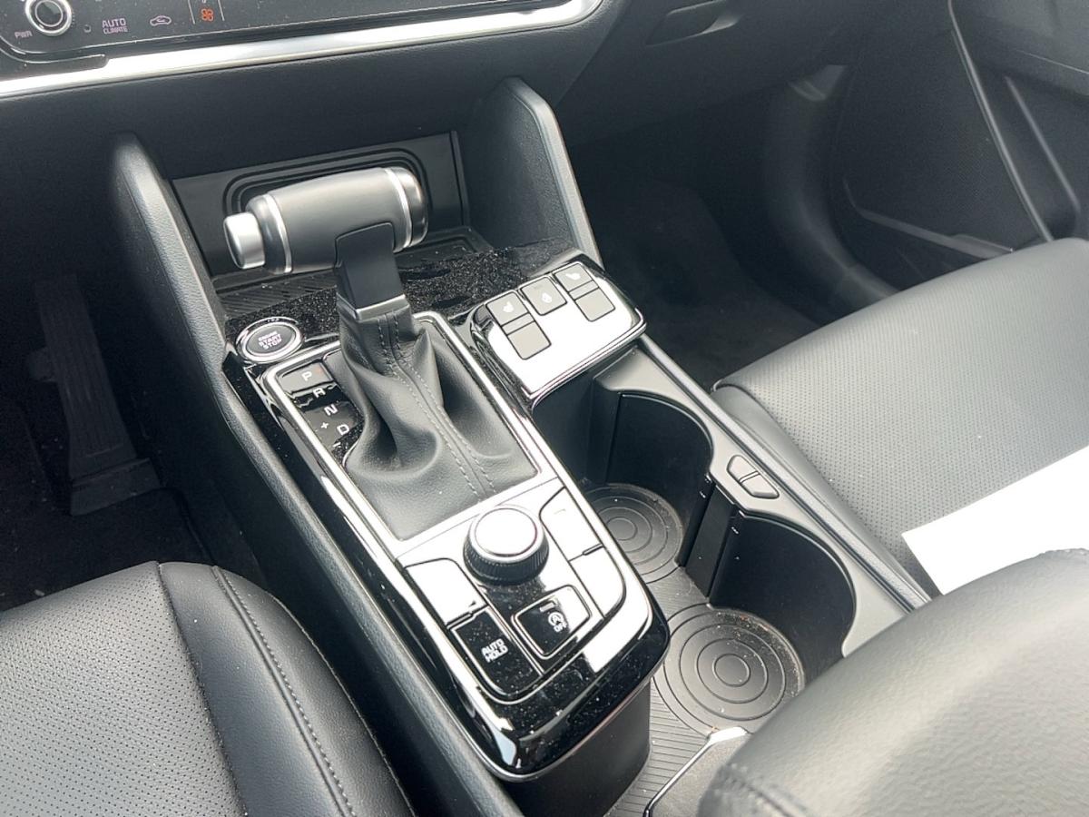 2024 Kia Sportage - Image 22