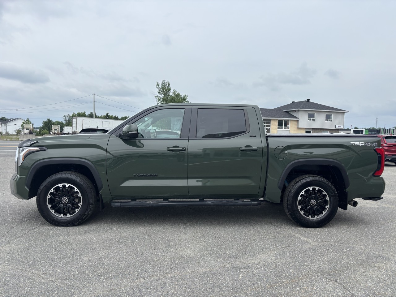 2022 Toyota Tundra - Image 8