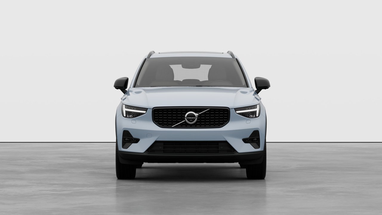 2026 Volvo XC40 - Image 5
