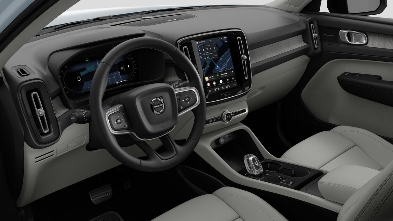 2026 Volvo XC40 - Image 10