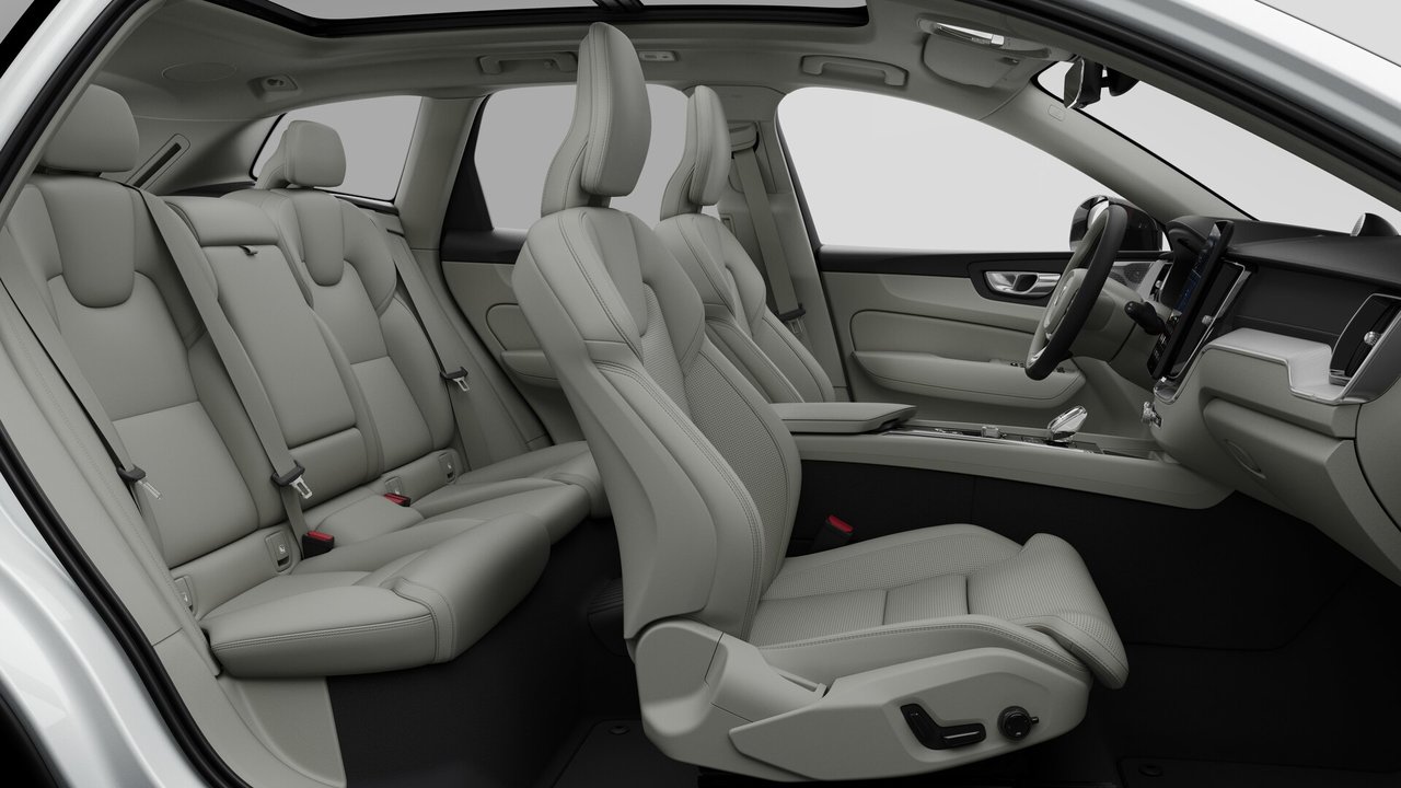 2026 Volvo XC60 PLUG-IN HYBRID - Image 13