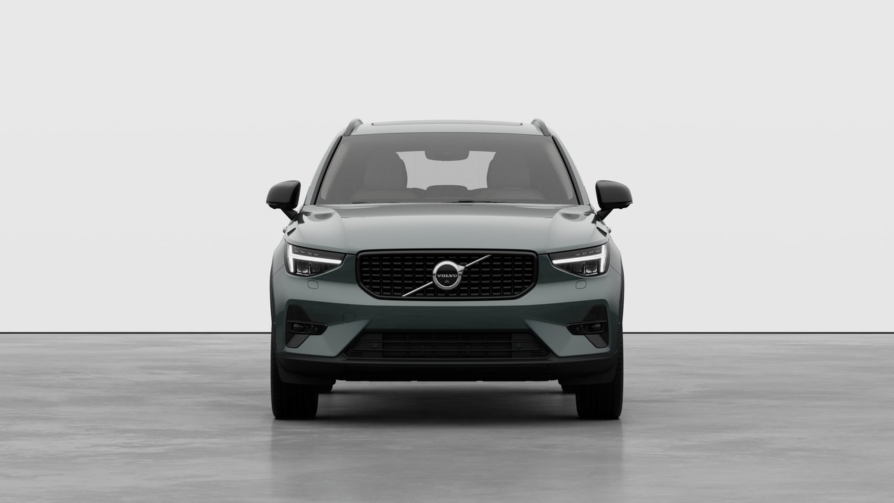 2026 Volvo XC40 - Image 5