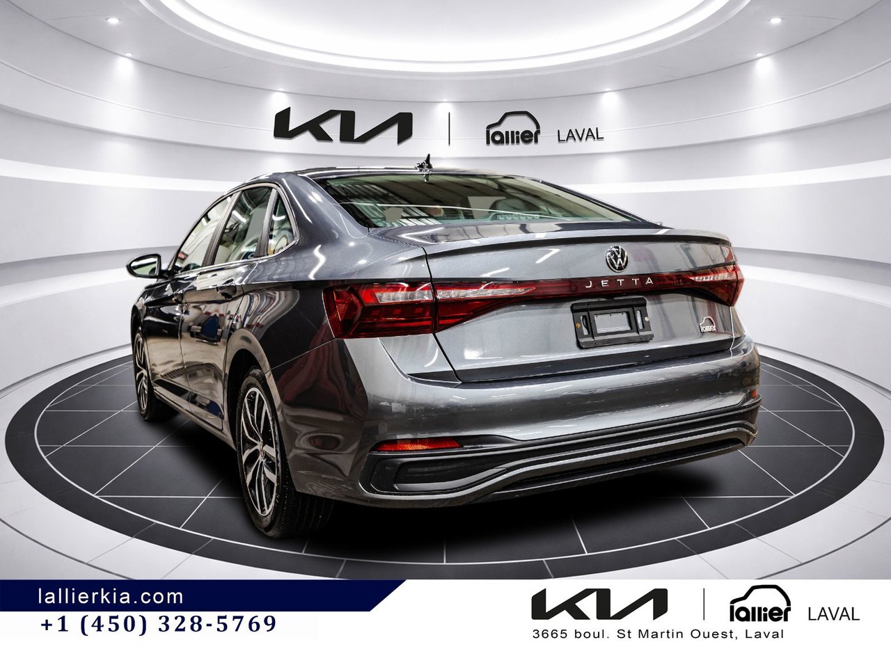 2025 Volkswagen Jetta - Image 5